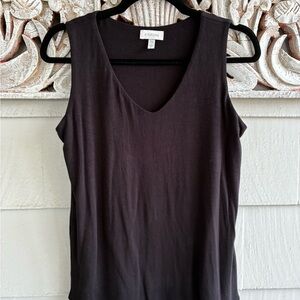 Kinross Black Women's V Neck Sleeveless Tank Top Medium